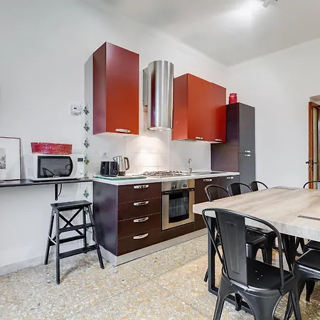 Vivilo Collection - San Vito View - 3 Bdr 2 Baths Rome