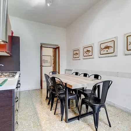 Vivilo Collection - San Vito View - 3 Bdr 2 Baths Apartment Rome